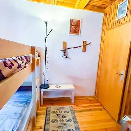 Деревянный коттедж Hut Gorica *